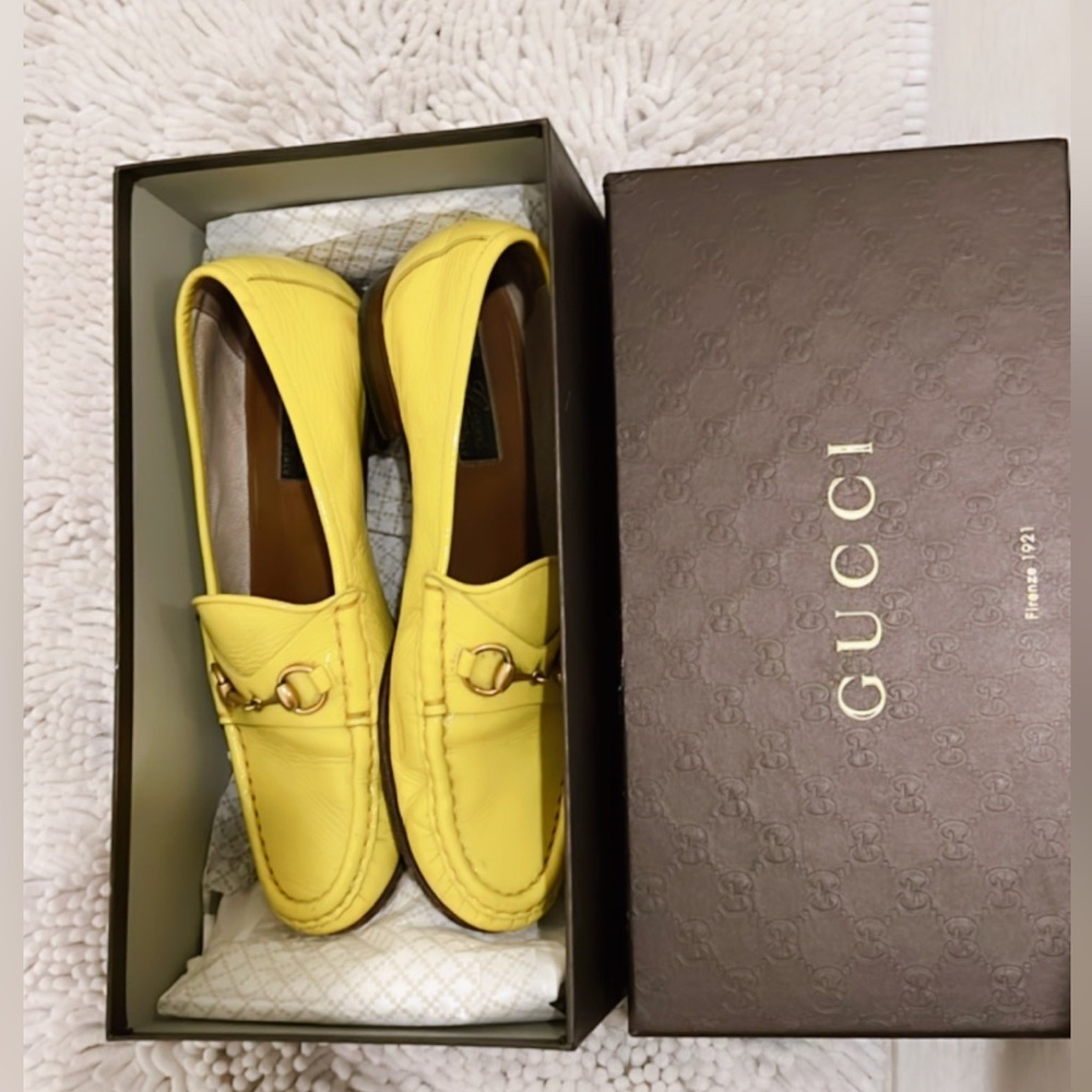 Gucci Loafer Horsebit in Yellow
Gucci - Picture 3 of 4